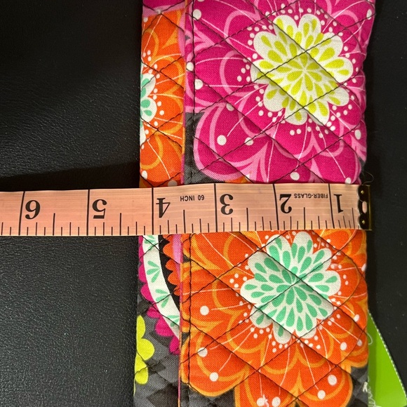 NWT Vera Bradley Ziggy Zinnia Quilted Wallet - Picture 4 of 5